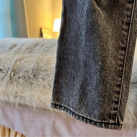 URBAN OUTFITTERS Black Jeans BDG 23 SLIM STRAIGHT High Waisted Holy Distressed - Picture 3 of 15